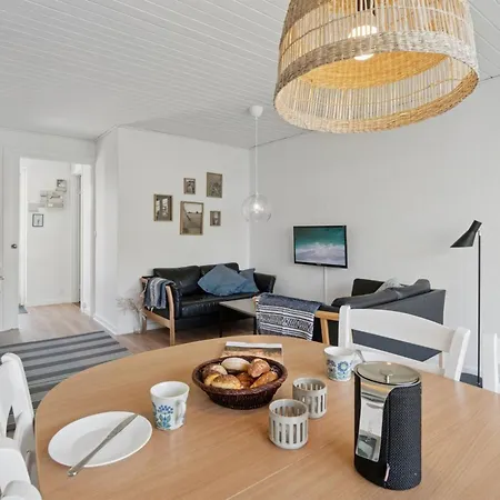 Kate - 300m From The Sea By Interhome *