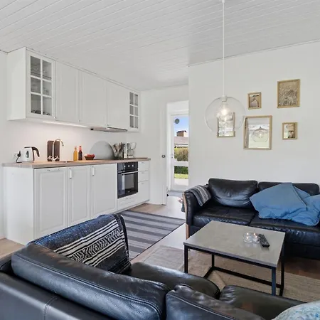 Kate - 300m From The Sea By Interhome Apartment
